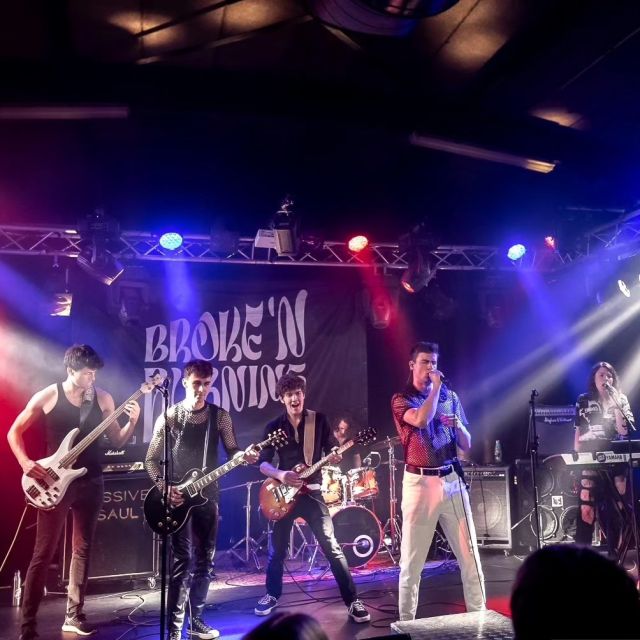 Thanks Hoogeveen! Loving the amazing journey so far, but we're not done yet...😏 📸@tempusfugit_pictures…